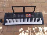 Teclado Yamaha PSR F51