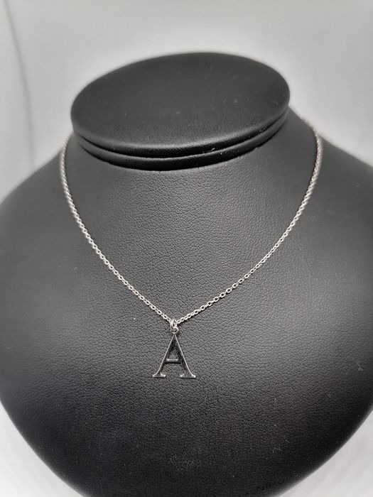 Srebrny łańcuszek z literką A srebro 925 długość 42-45cm