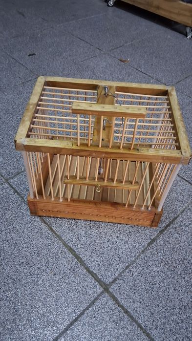 Vendo estas gaiolas.