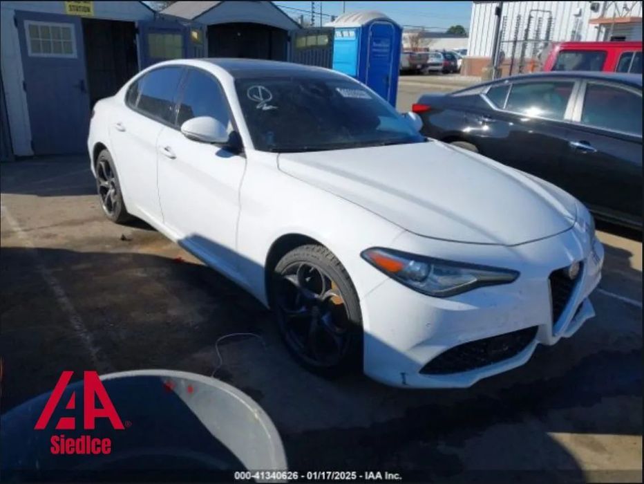 Alfa Romeo Giulia Piękny Środek, Niski Przebieg 4x4