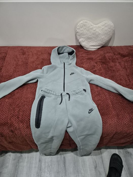 Vendo nike teck nike