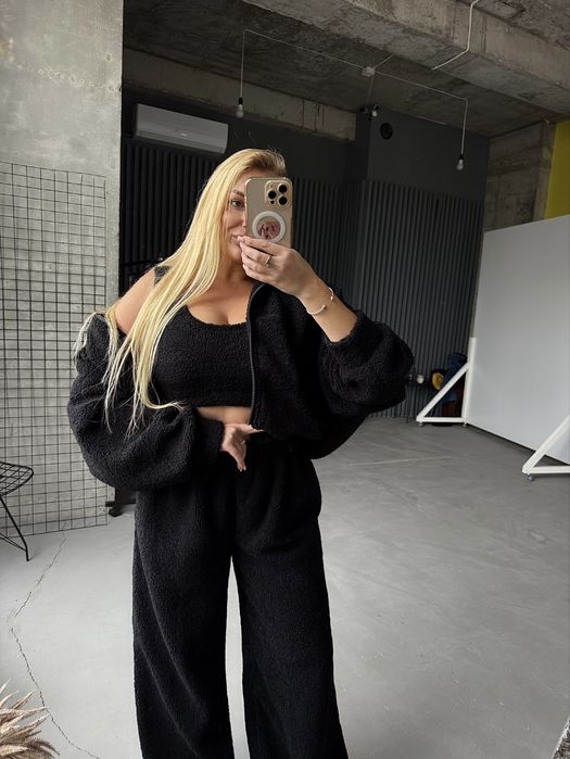 Женский  спортивный костюм тройка