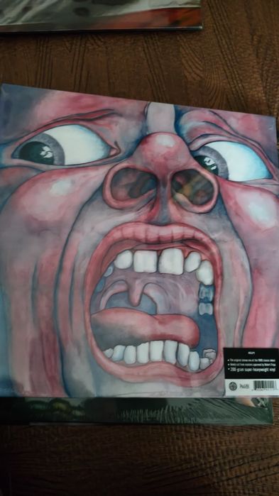 King Crimson Sly Family Stone selados
Acdc 
The Cult 

Selados
55€