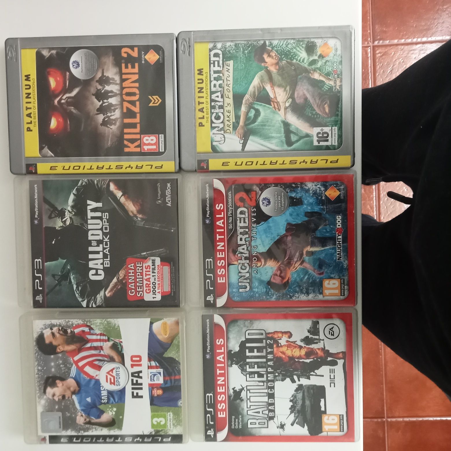 Vendo Ps 3 usada com  comando