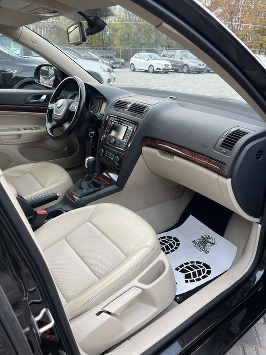 Skoda Octavia 2011р 1.4 саха