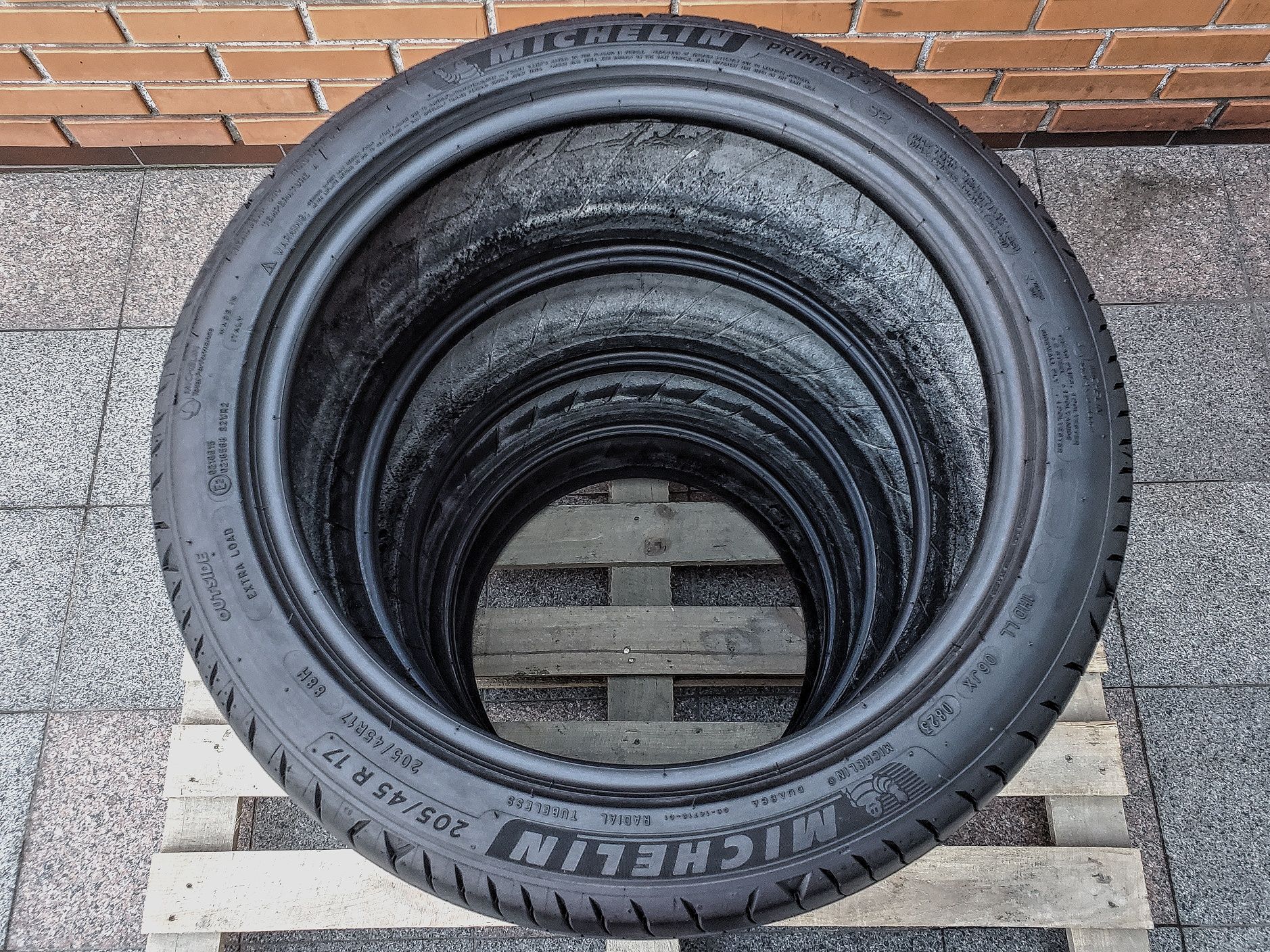 205/45r17 Michelin | 7.5mm | 2023 | Ідеал, як нові | Преміум літо