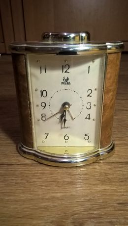 Часы настольные СССР кварцевые  с будильником подсветкой