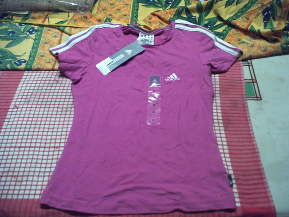 Tee shirt Adidas slim fit tamanho 34 nova