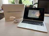 MacBook Air 2020 i5 13-calowy 256gb