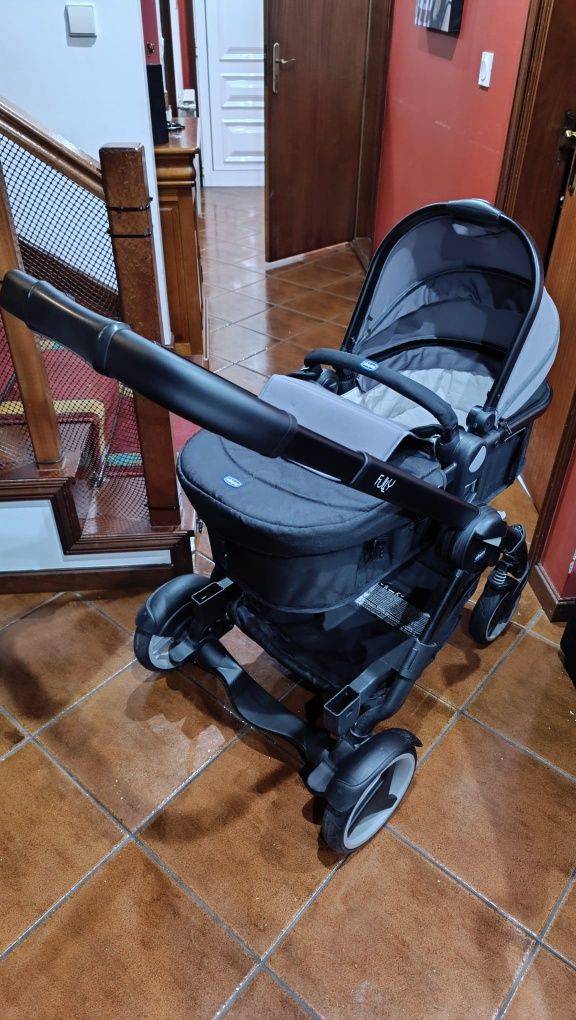 Carrinho Chicco Fully Twin