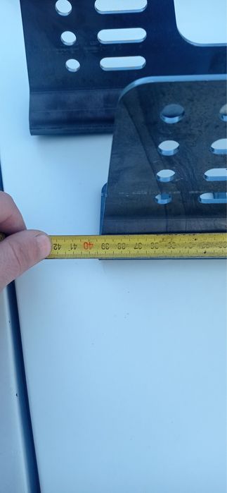 Уголки для крепленя ковшей