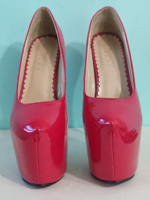 Туфли стримы, высокий каблук