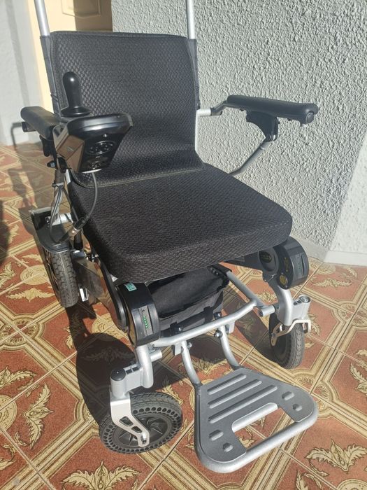 Cadeira de Rodas Elétrica PANTERA MQC - Com Garantia