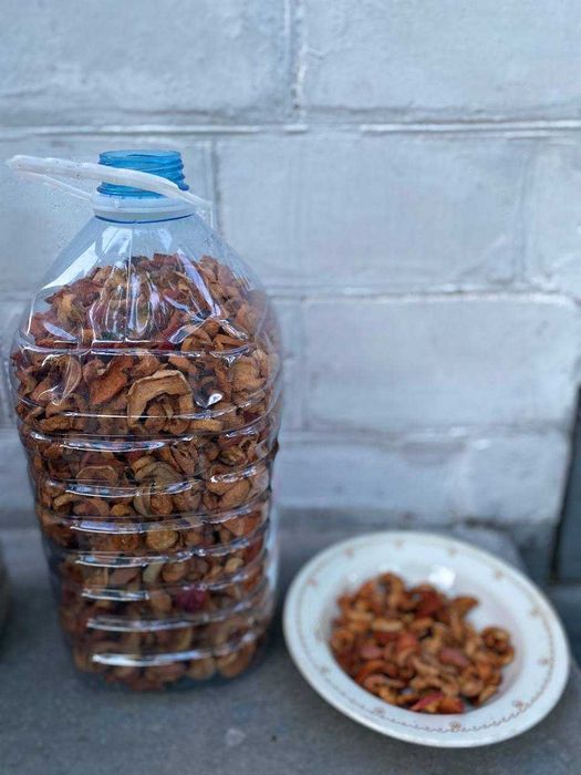Продам сухофрукти на узвар ( яблука)