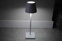 Dotykowa akumulatorowa lampa LED 3 stopniowa wys 37cm kolor biały