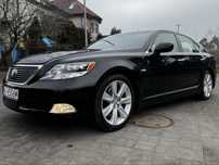 Lexus ls600h hybryda limuzyna 445km