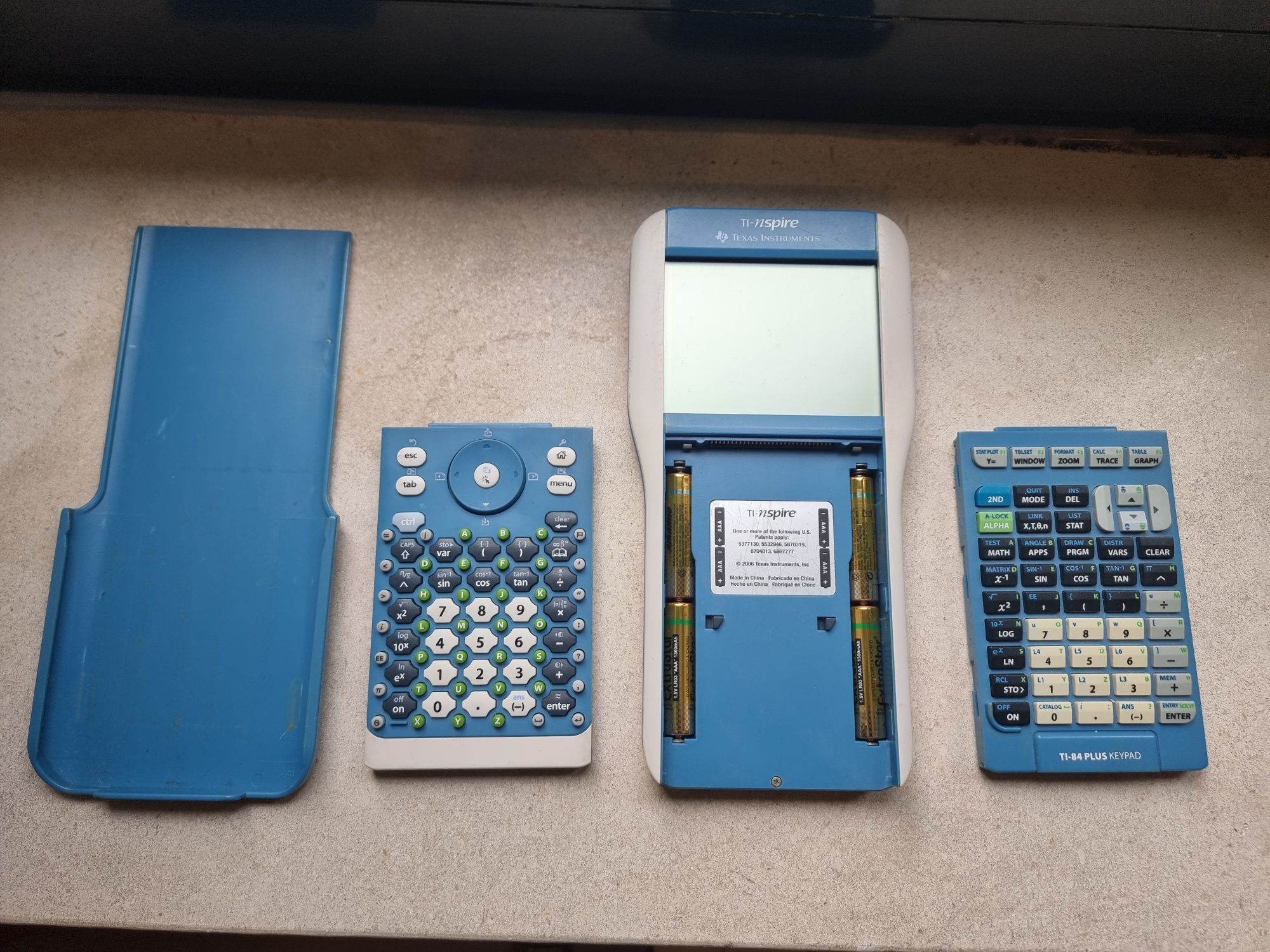 Calculadora Gráfica Texas Instruments TI - N'SPIRE com módulo TI-84 Pl