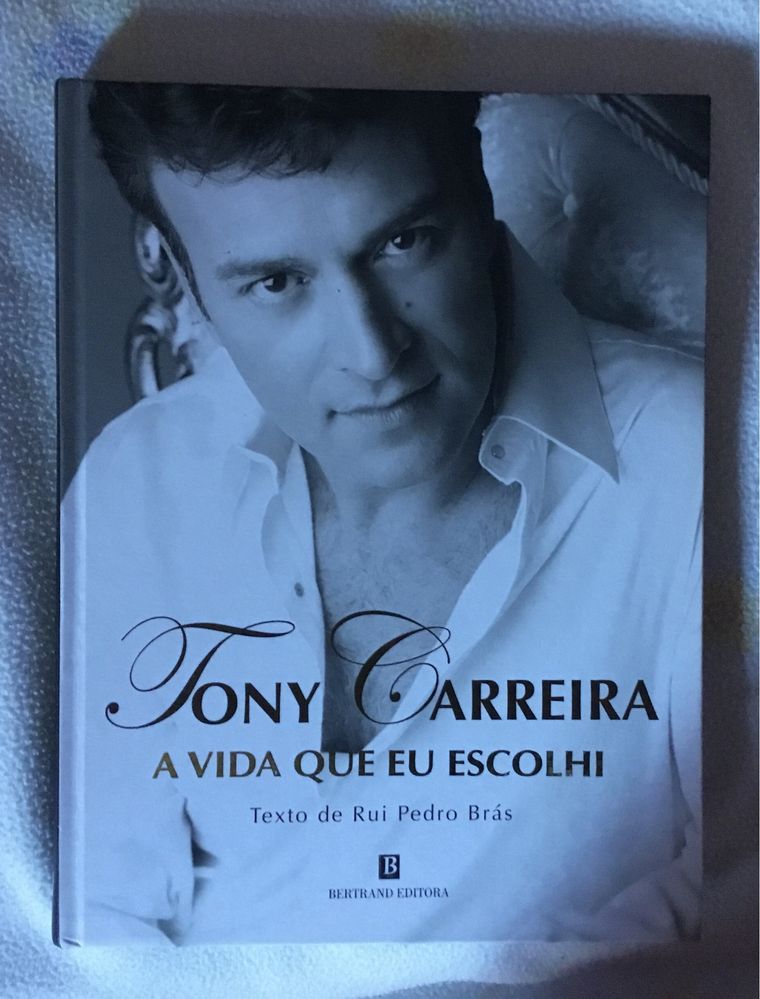Livro “ Toni Carreira “