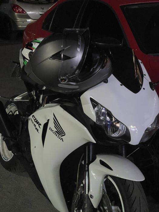 Продам Honda CBR1000RR