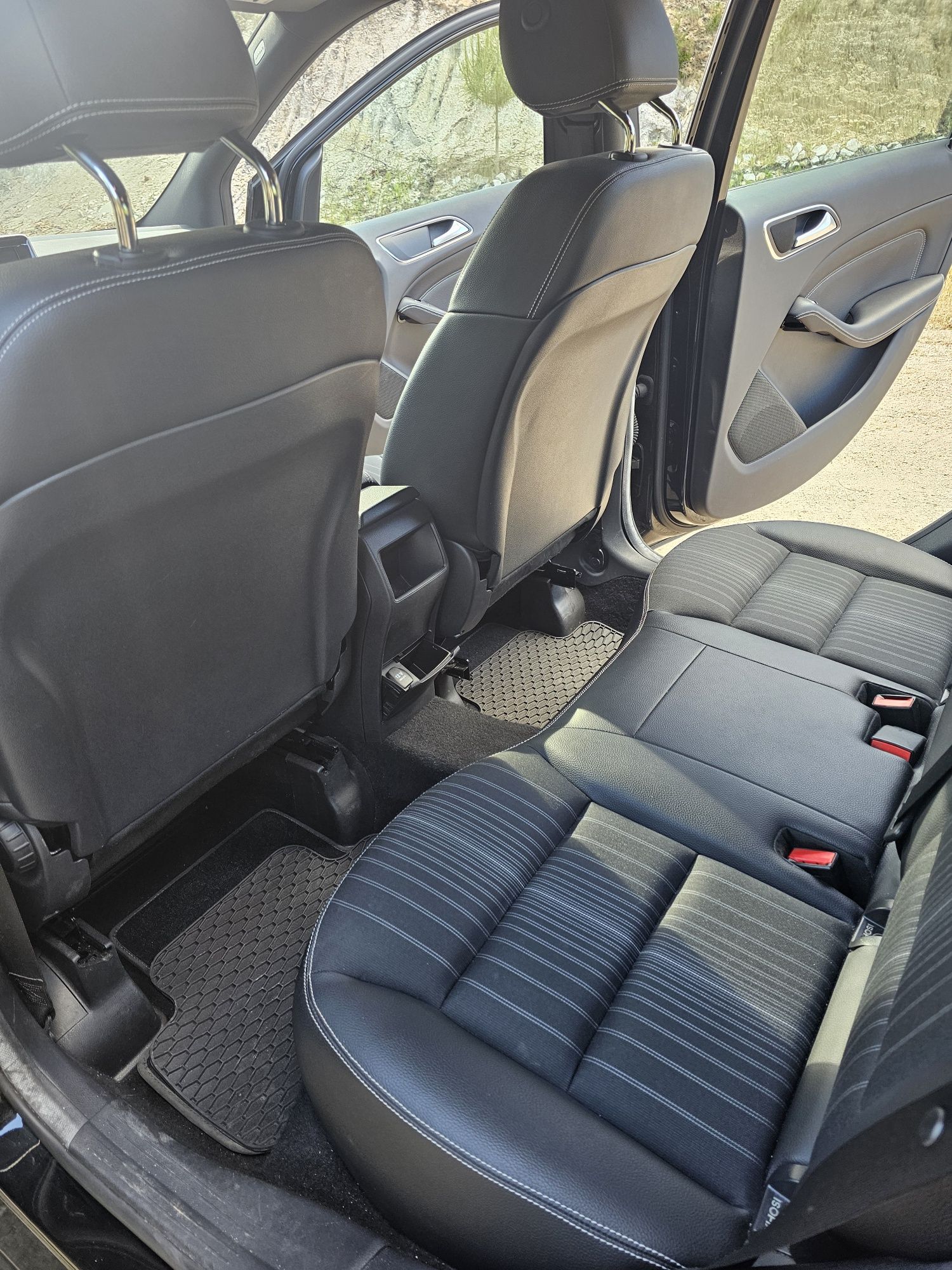 Mercedes Benz B180 | 48069km