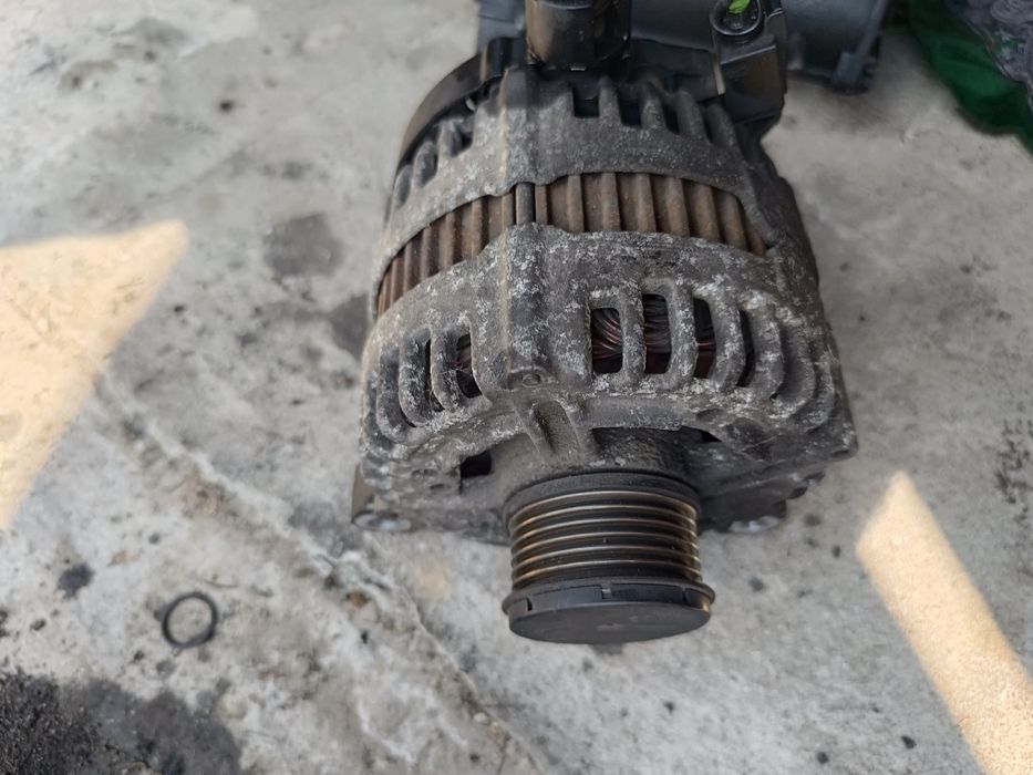 Ford S-Max mondeo MK4 Galaxy alternator Bosch
