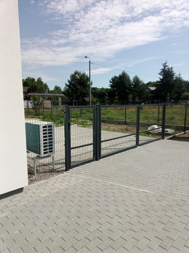 Ogrodzenie 3d panelowe + podmurówka  Montaż furtki bramy Kościan