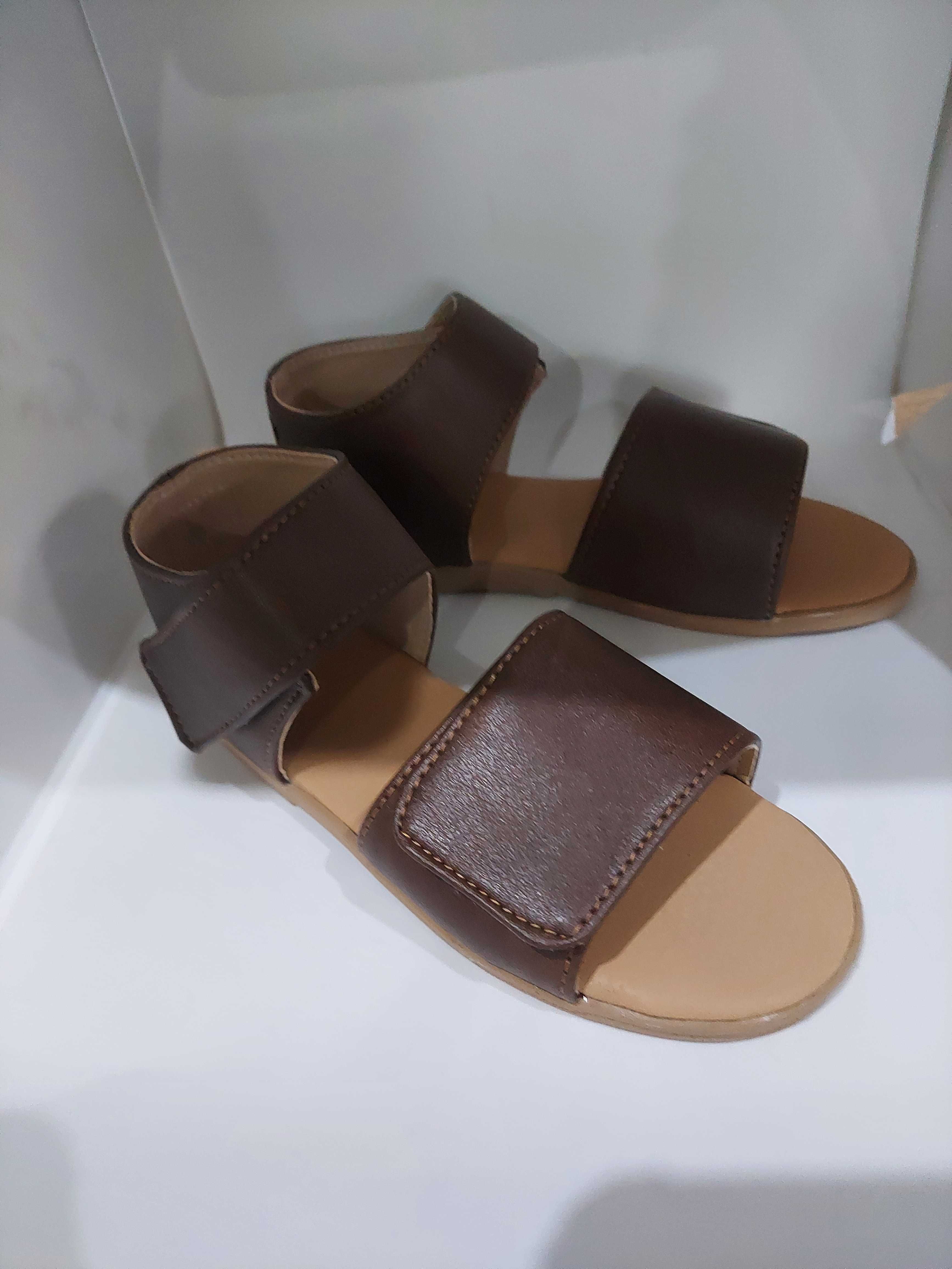 Slippers Family sandały dla dzieci wzór TERRA rozmiar 25