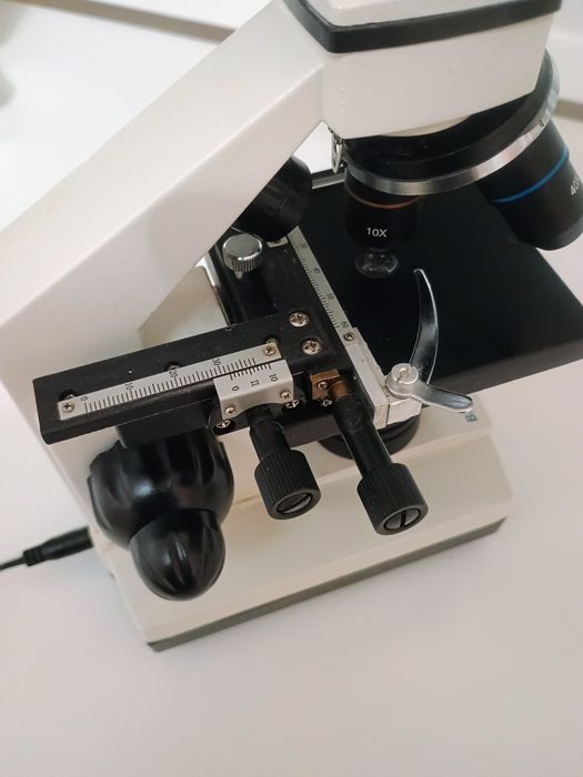 Мікроскоп Delta Optical Biolight 200