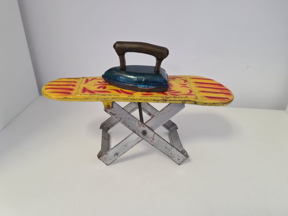 Brinquedos de lata