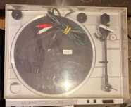 Gramofon Hitachi HT-21