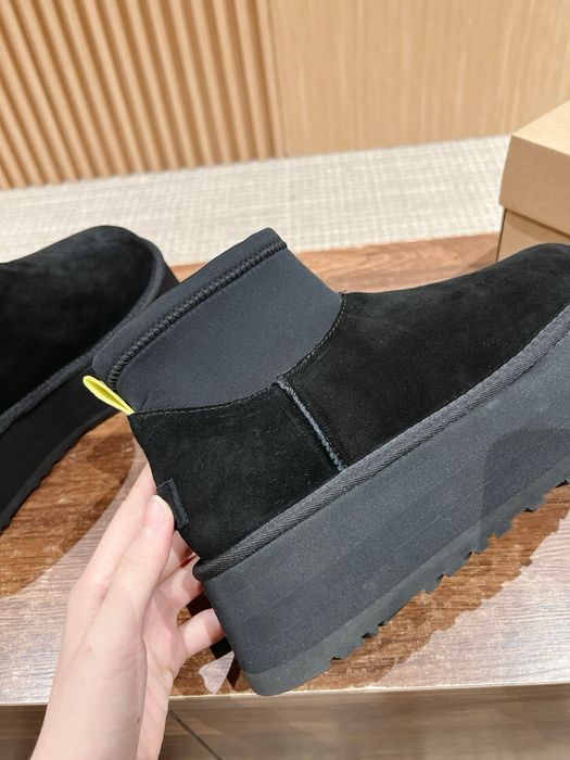 !! В НАЯВНОСТІ !! Оригінальні UGG Classic Mini Dipper