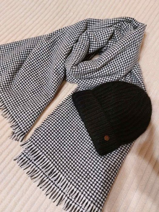 Шапка + шарф нові