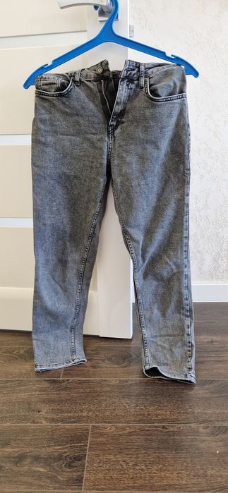 Женские джинсы МОМ