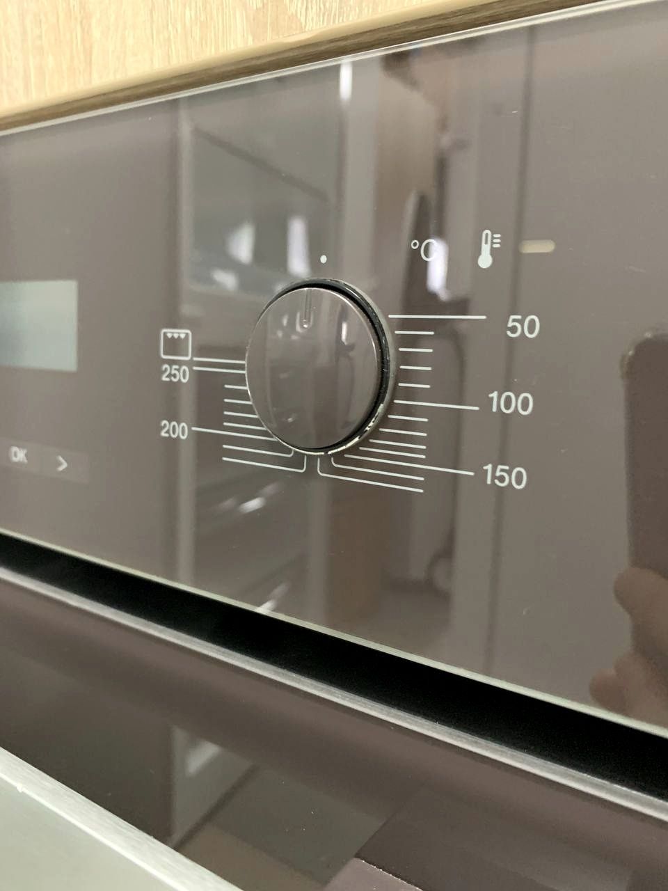 Духова шафа Miele H 2663 B
