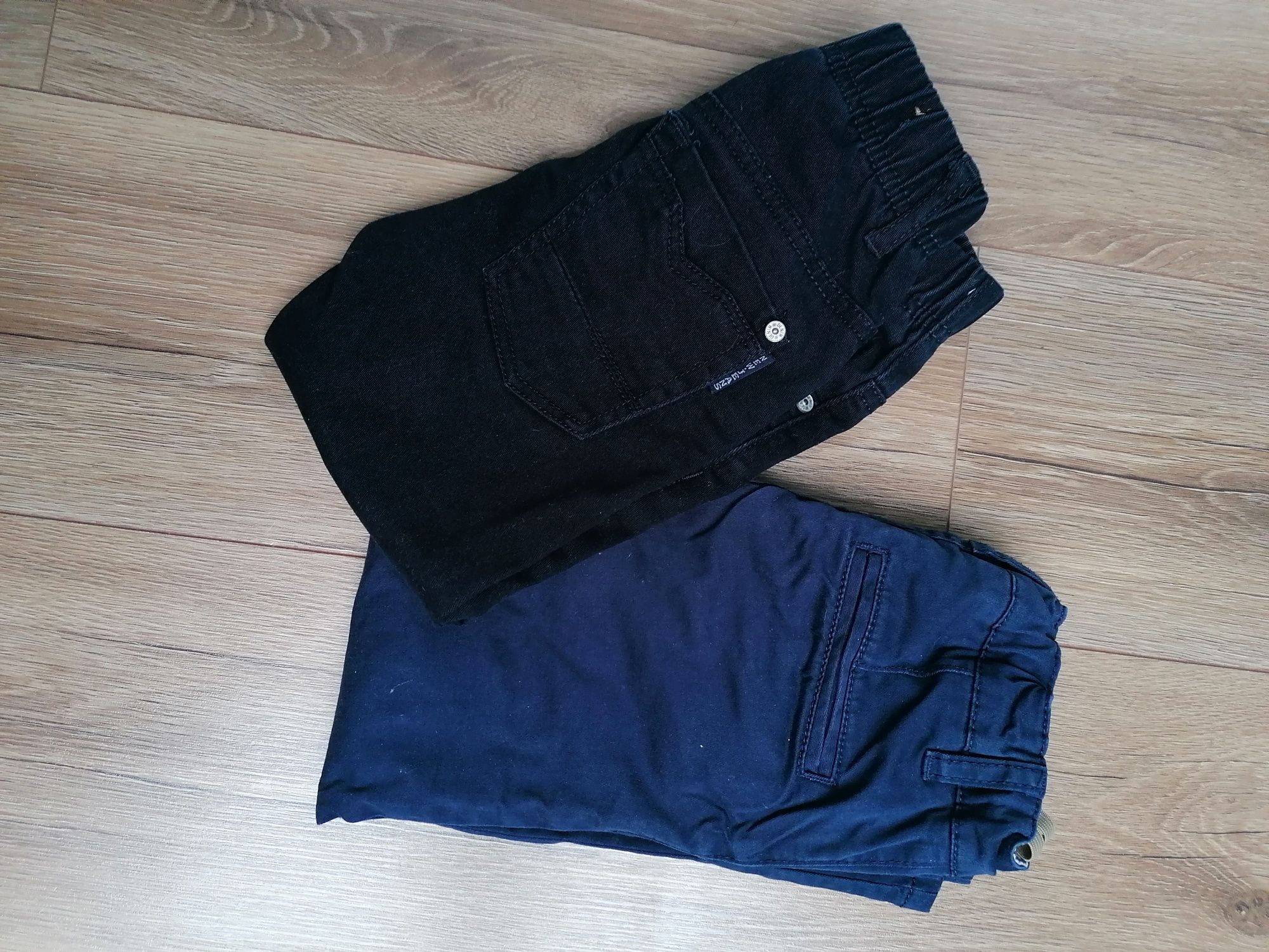 Spodnie jeans 104 Lusa granatowe czarne guma na gumie wizytowe galowe