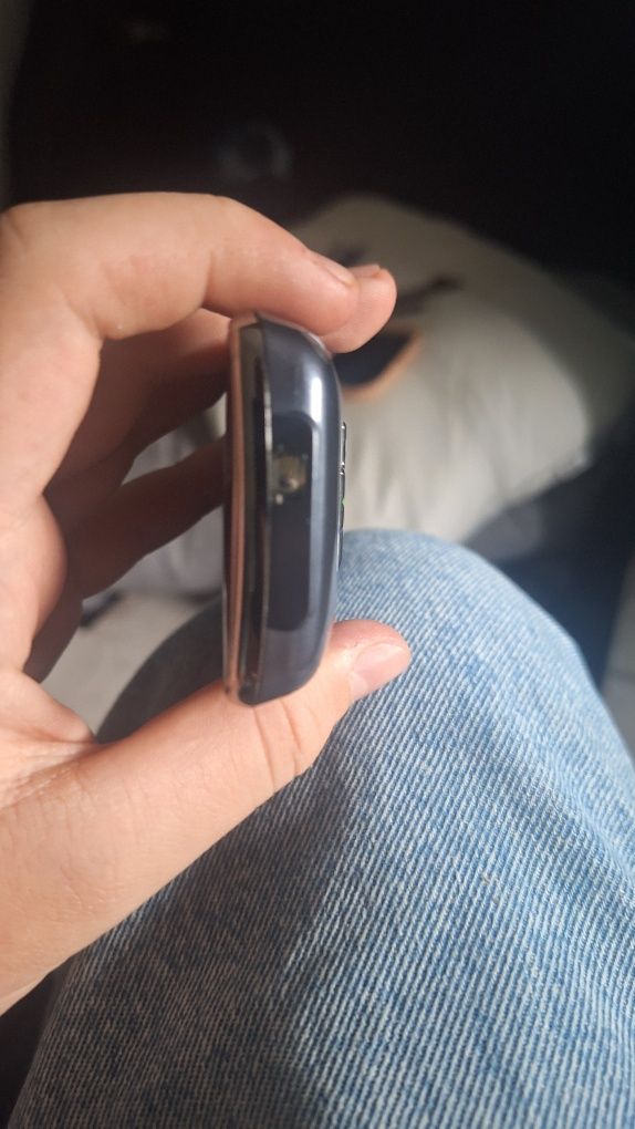 Telefon MaxCom dla starszych osób