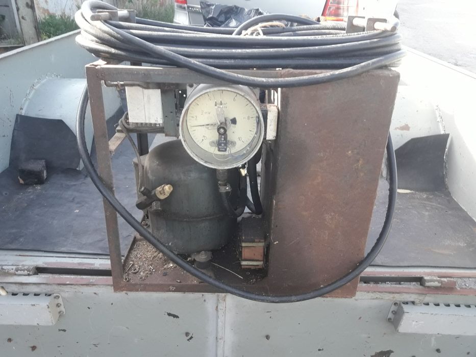 Компресор з ресивером та автоматикою