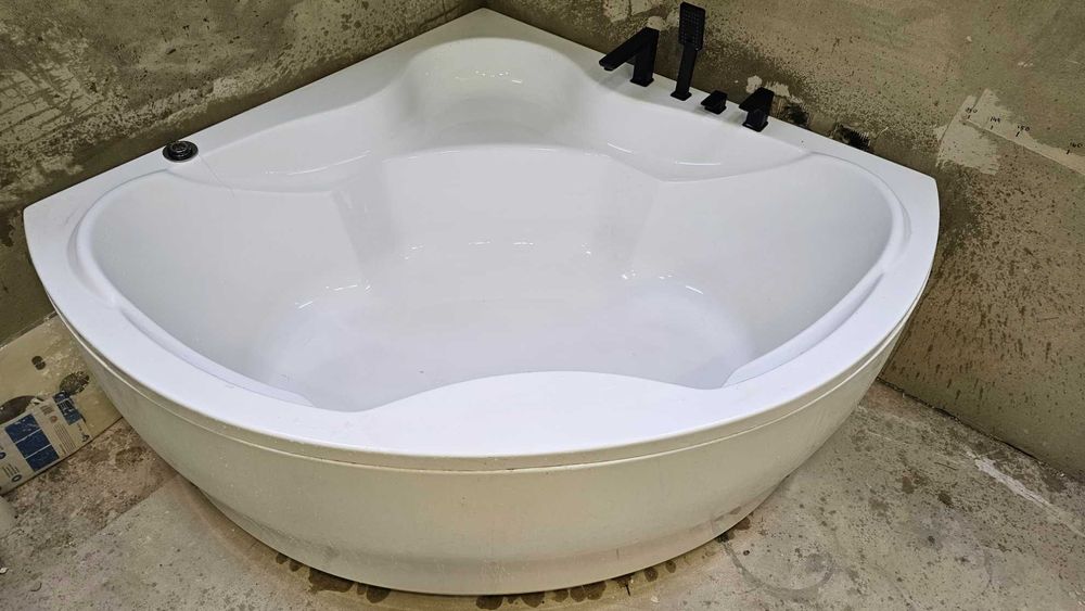 Wanna 150 x 150 z czarną baterią