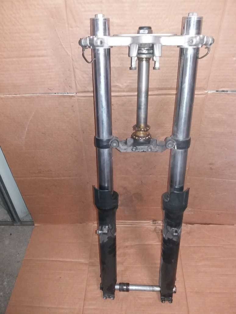 Suspensão da frente Honda CBR1000F
