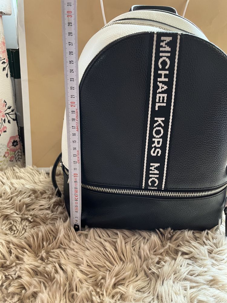 Michael Kors plecak rhea logowany monogram MK plecaczek duży