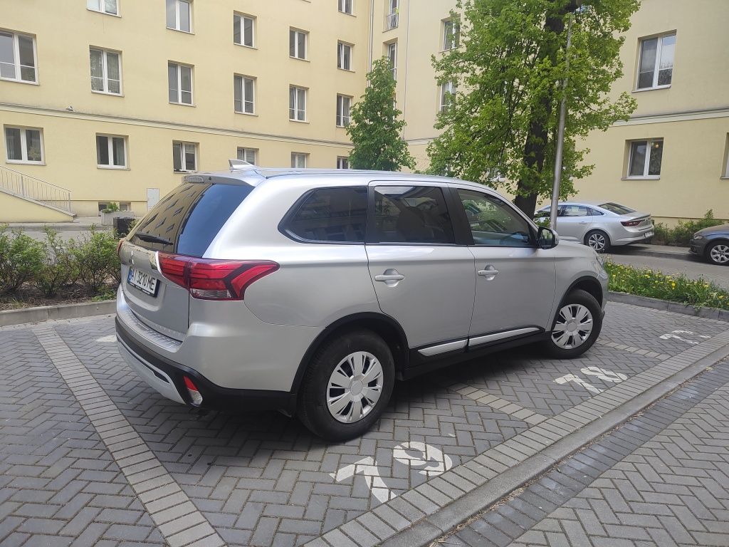 Продам Mitsubishi Outlander