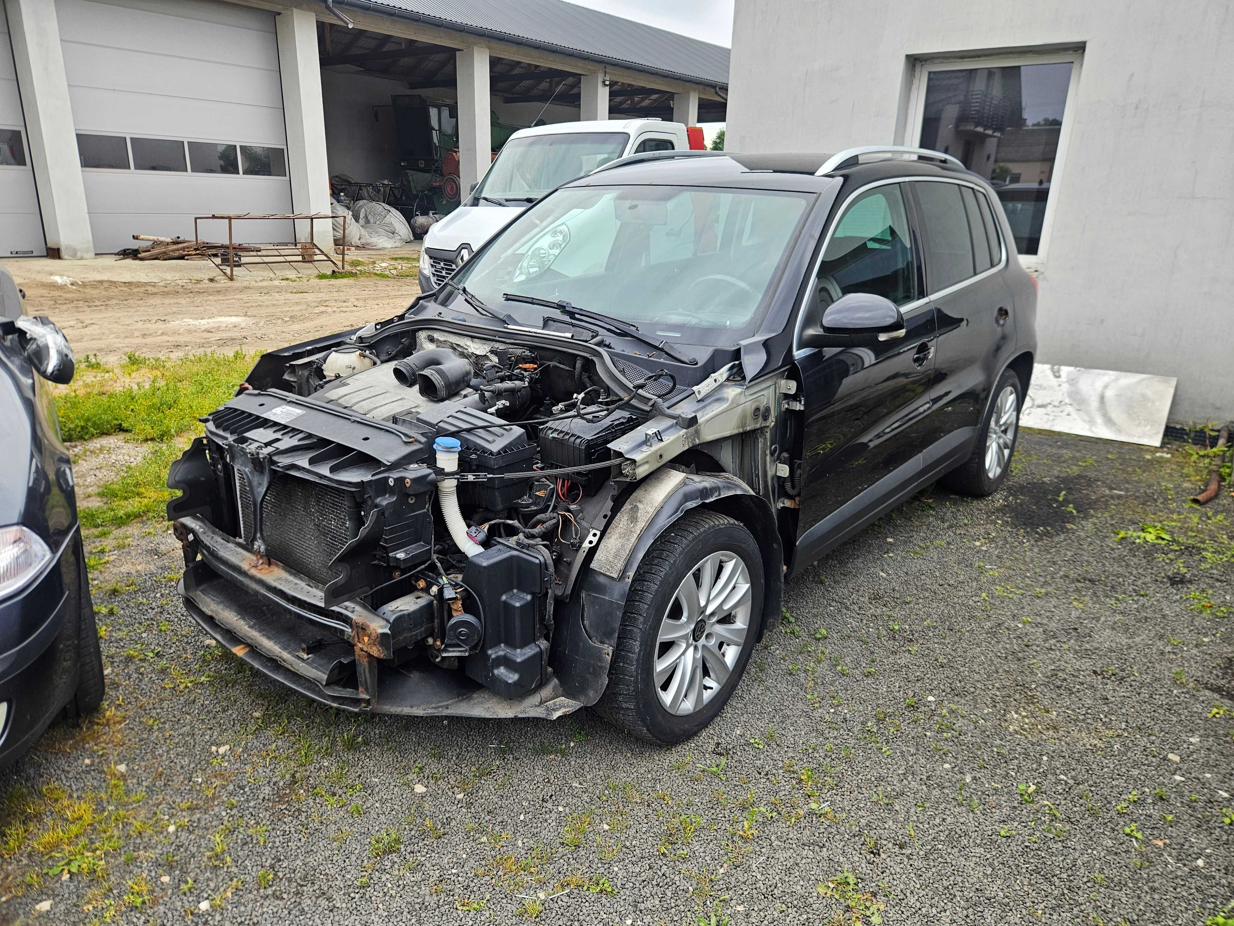 VW Tiguan na części 2008r. 2.0D