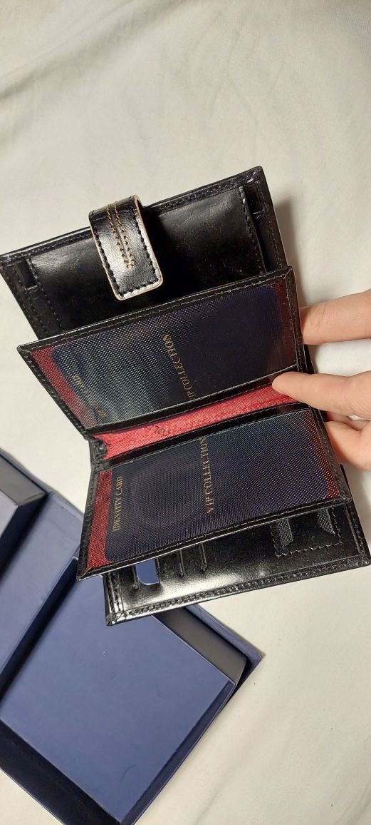 Czarny portfel męski skórzany VIP Collection