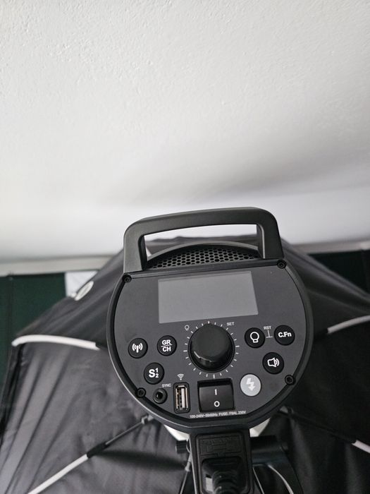 Studyjna lampa błyskowa Godox DP600III V