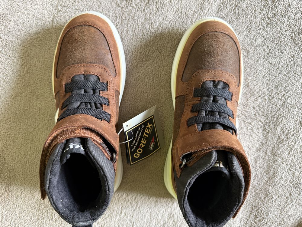 Skórzane sneakersy Superfit Cosmo 33 nowe z metką