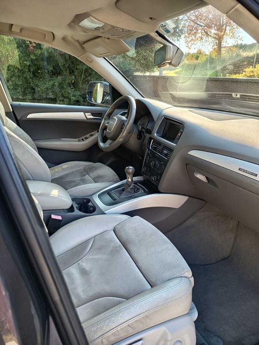 Audi Q5 em muito bom estado