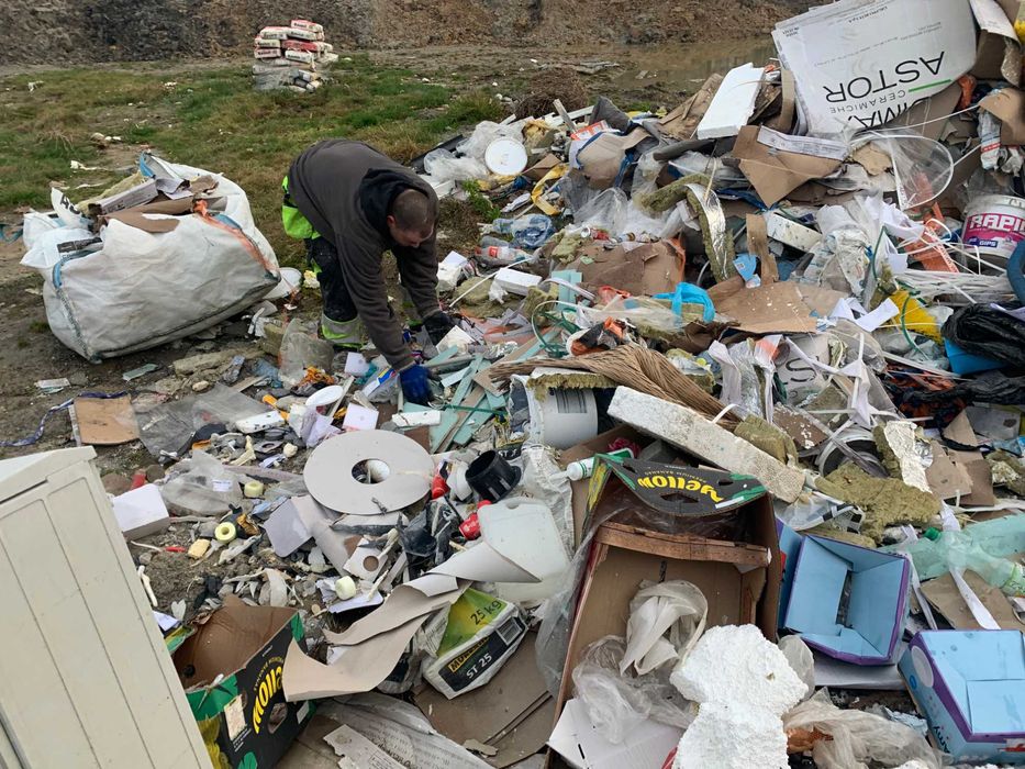 Wywóz gruzuokna opróżnianie utylizacja mieszkań piwnic strychów  Tanio