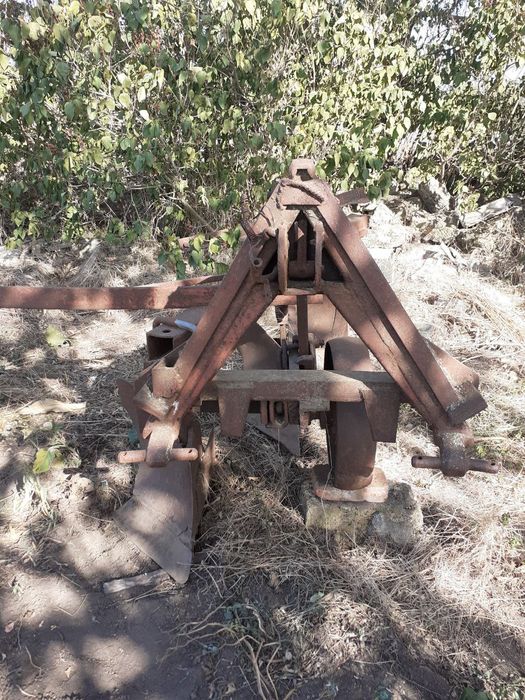 Продам Плуг ПЛН 3-35