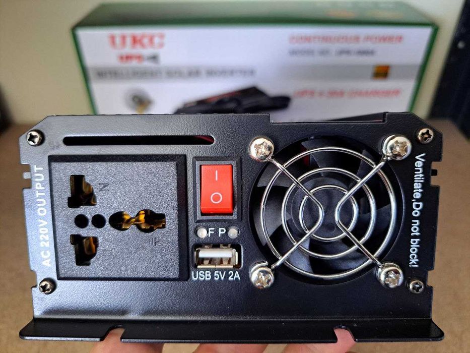 Инвертор преобразователь 1800 Вт 12-220В Інвертор з зарядкою 20А UPS