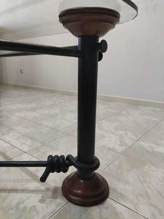 Mesa de sala de estar